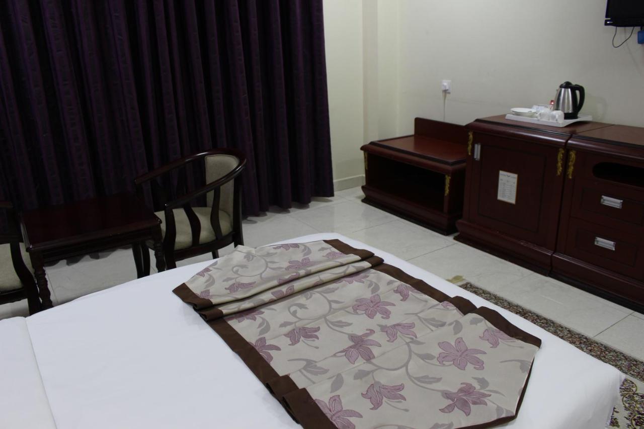 ניזווא Al Diyar Hotel מראה חיצוני תמונה