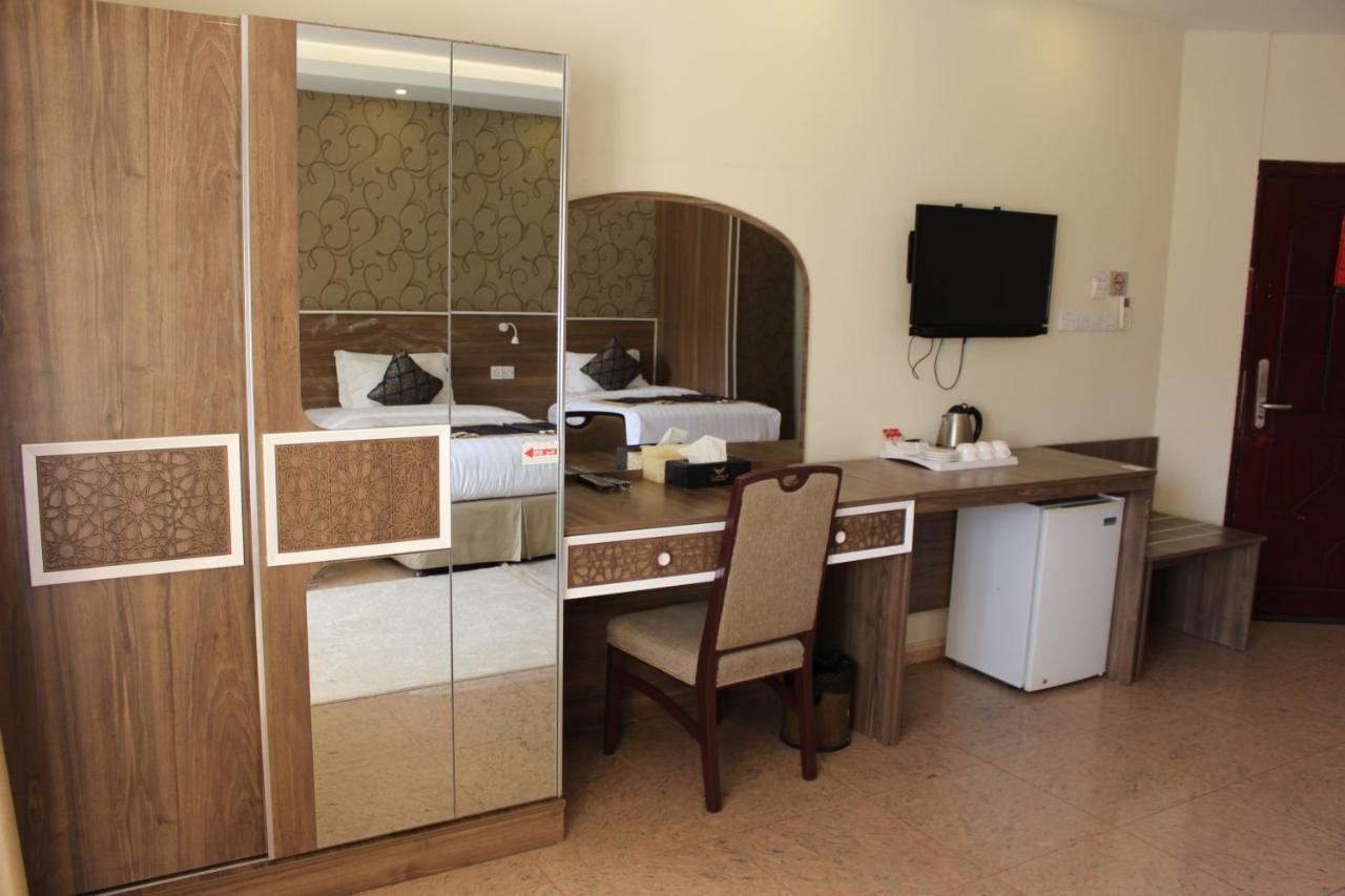 ניזווא Al Diyar Hotel מראה חיצוני תמונה