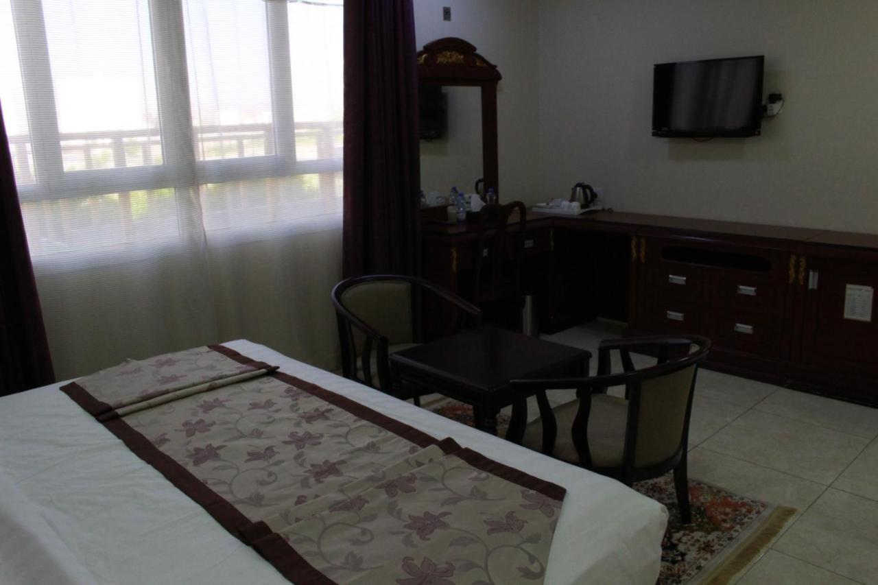 ניזווא Al Diyar Hotel מראה חיצוני תמונה