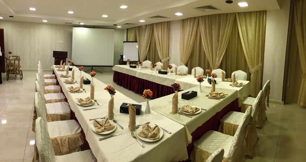 ניזווא Al Diyar Hotel מראה חיצוני תמונה